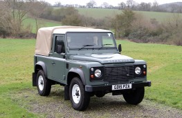Barn find Land Rover Defender, 2026, front